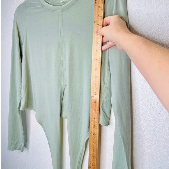 Lululemon Dusty Green Long Sleeve Round Neck Front Tie Crop Top Shirt 6 - Picture 8 of 8